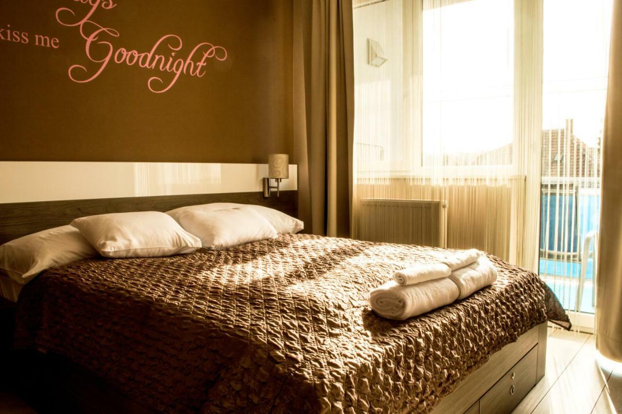 Ferienwohnung Platina Apartman Sárvár Exterior foto